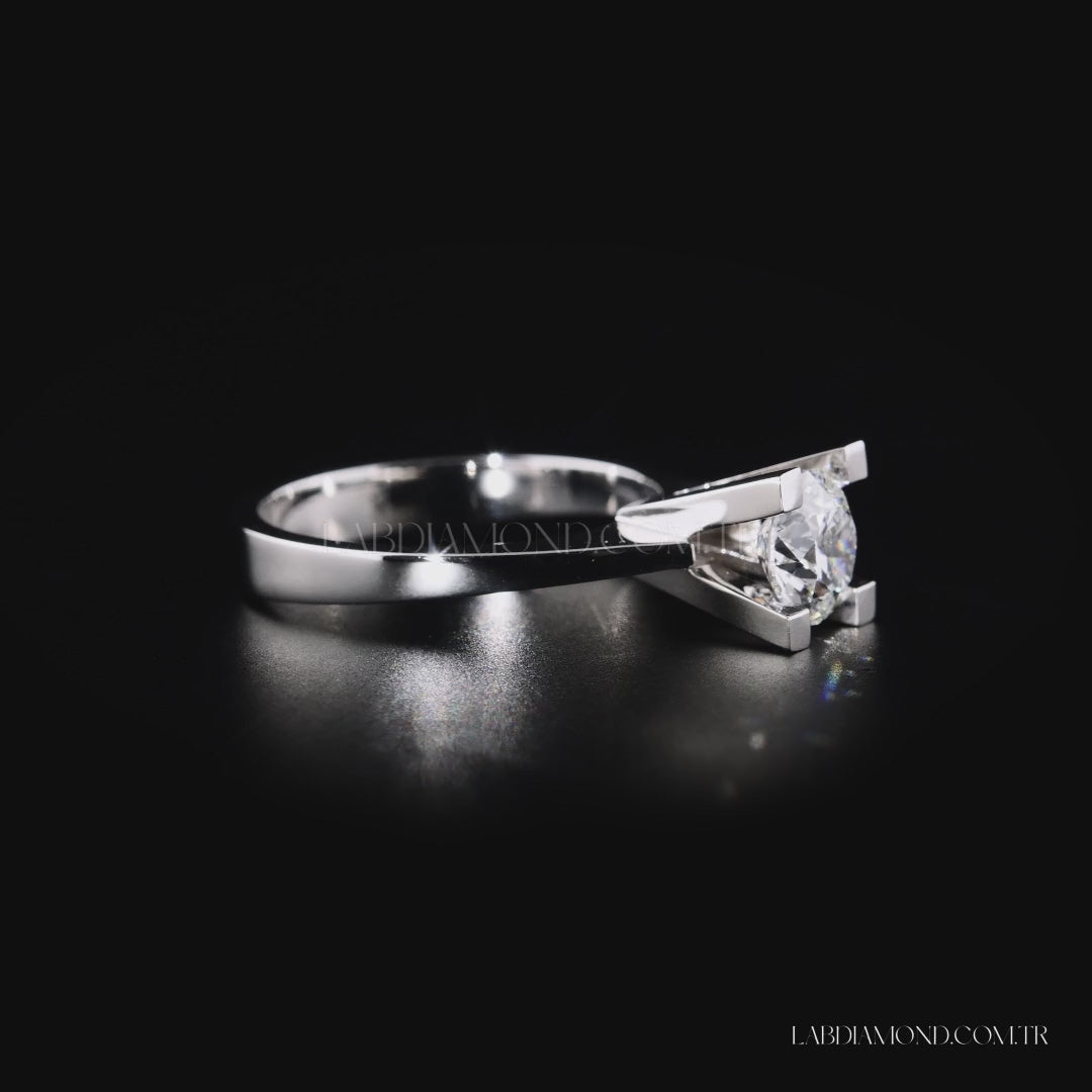 0.54 Karat Laboratuvar Pırlanta Tektaş Yüzük